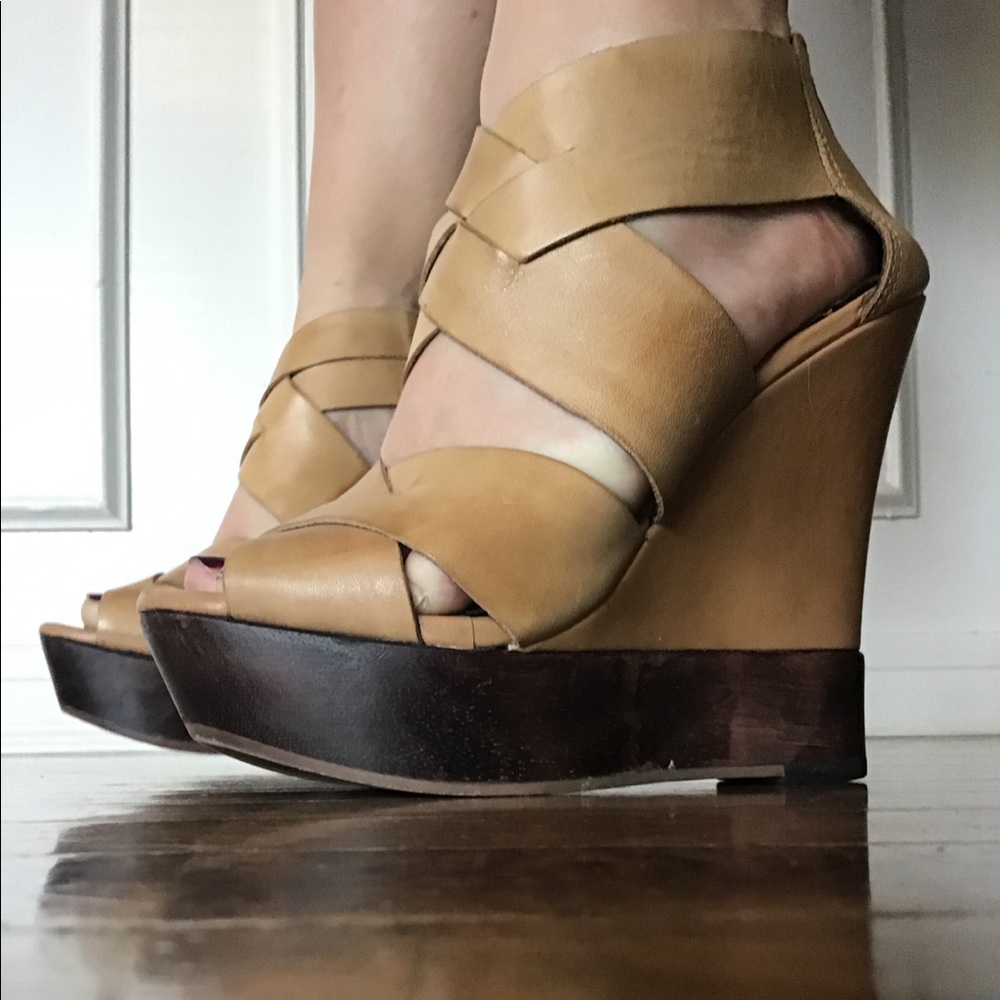 Platform wedge - Picture 4 of 5